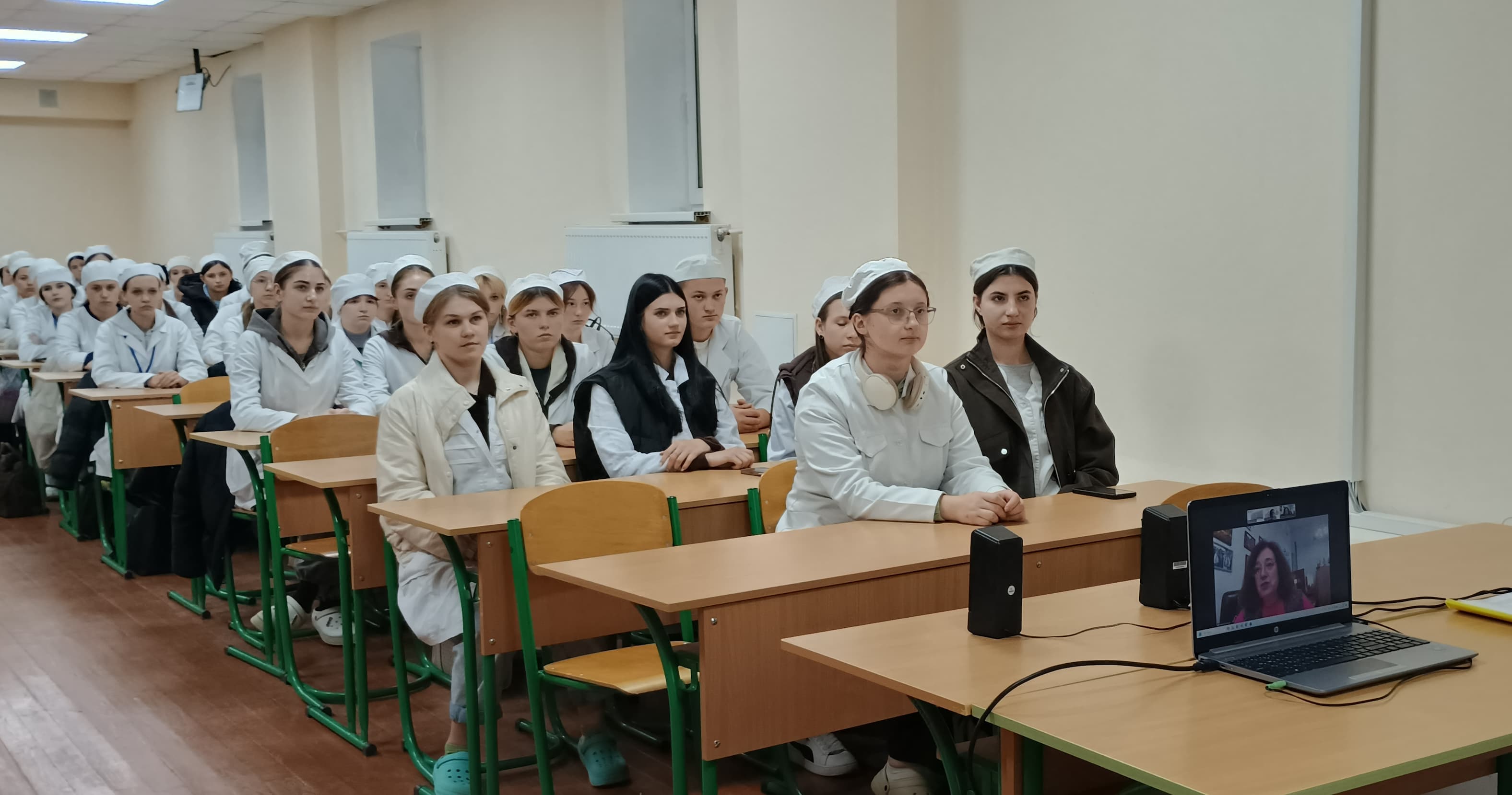 Нові знання від експертів – освітні лекторії від викладачів НУХТ для студентства ЖБФФК