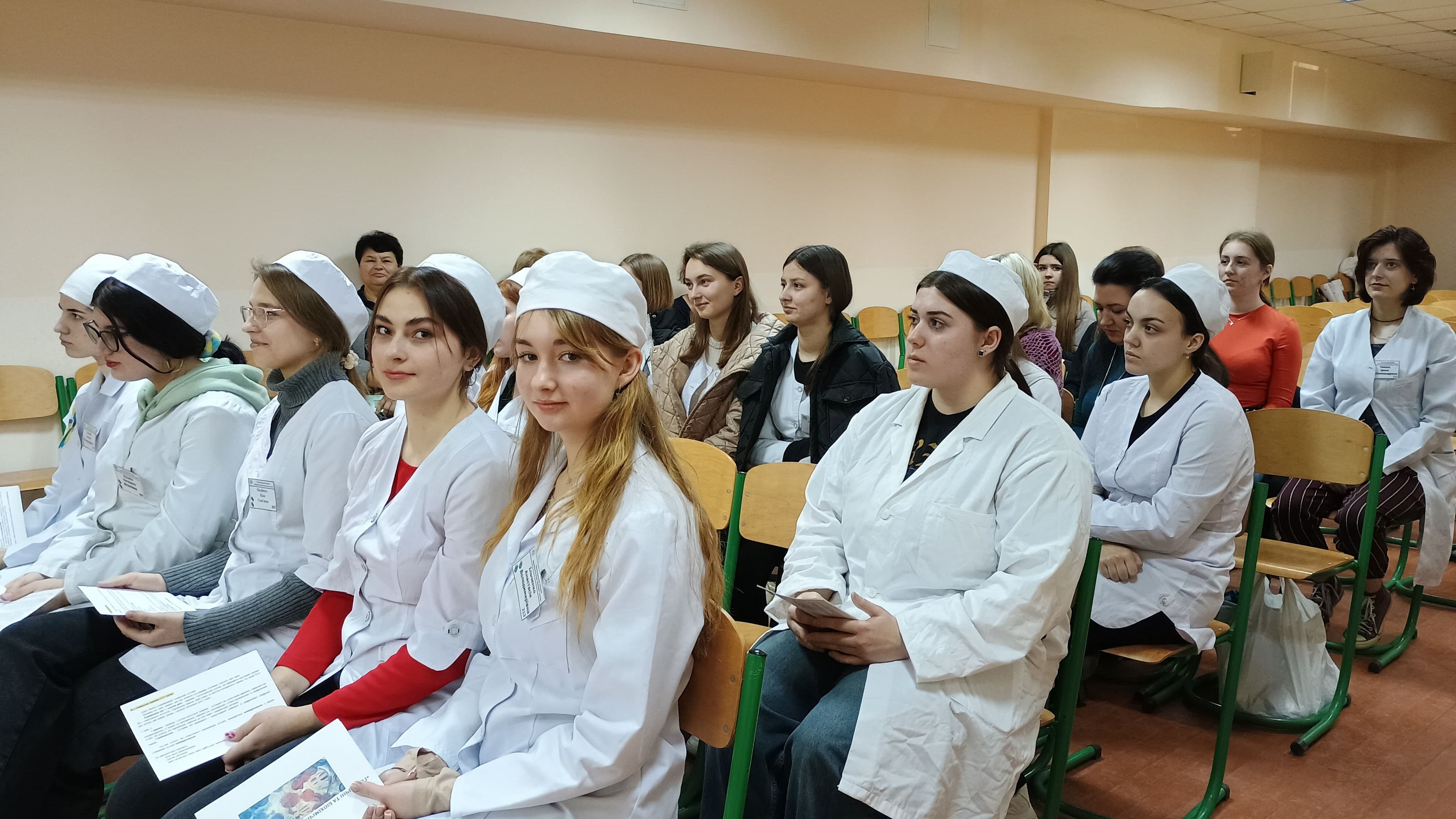 ЗАСІДАННЯ СТУДЕНТСЬКОГО НАУКОВОГО ТОВАРИСТВА ЖБФФК