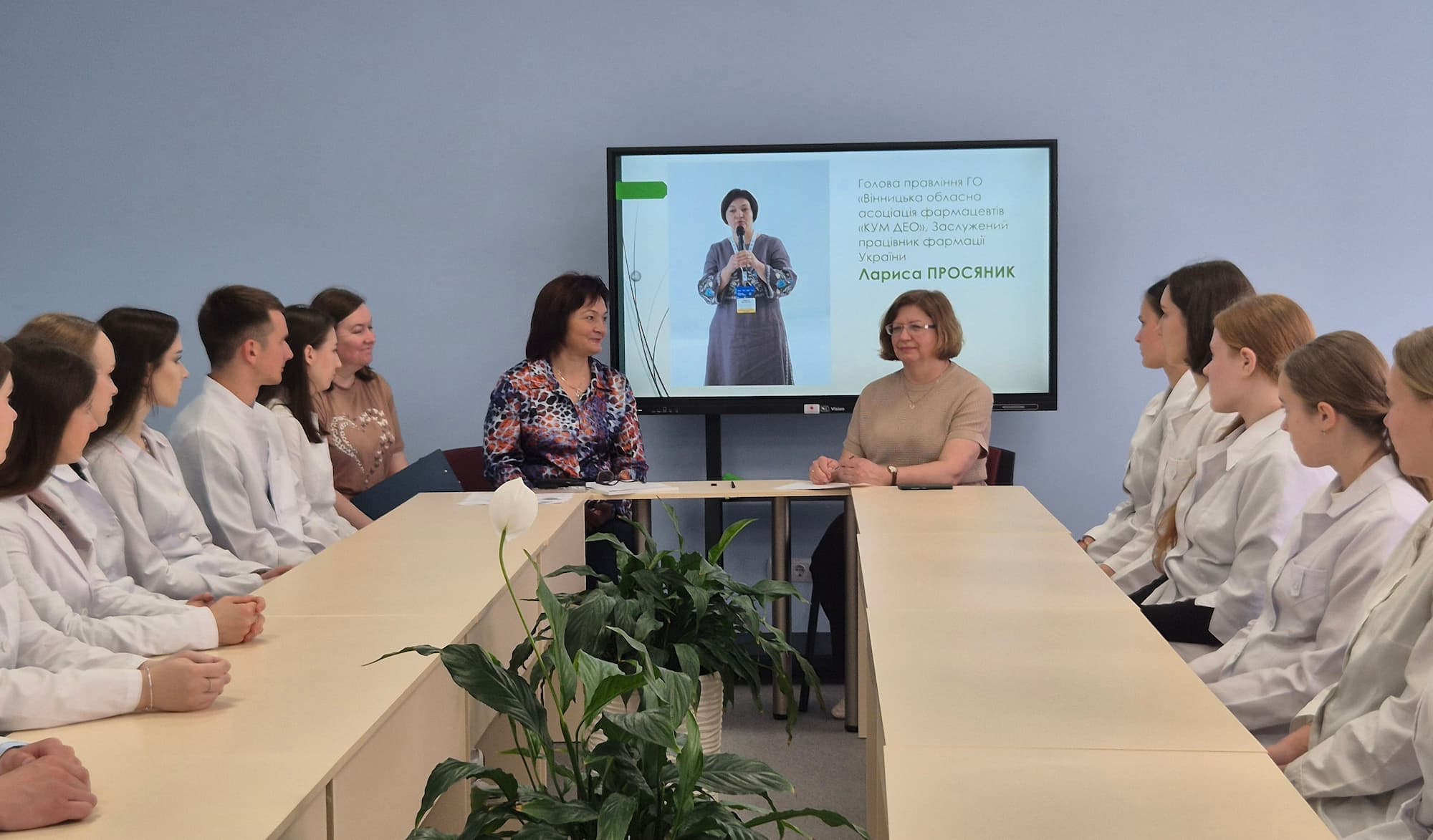 Зустріч студентства з головою ГО "Асоціація фармацевтів "Cum Deo"