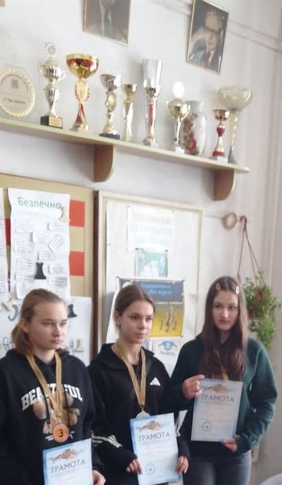 Спортивні ігри серед студентів закладів фахової передвищої освіти Житомирщини з шашок серед жінок та шахів серед чоловіків
