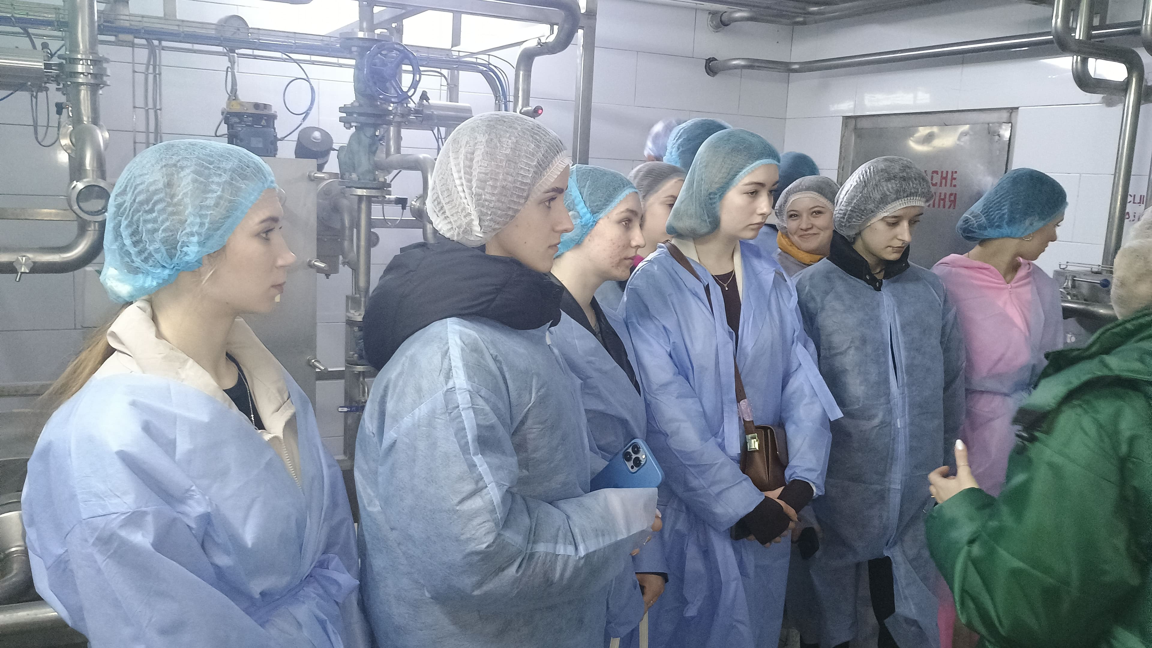 Тематична екскурсія на біотехнологічне виробництво