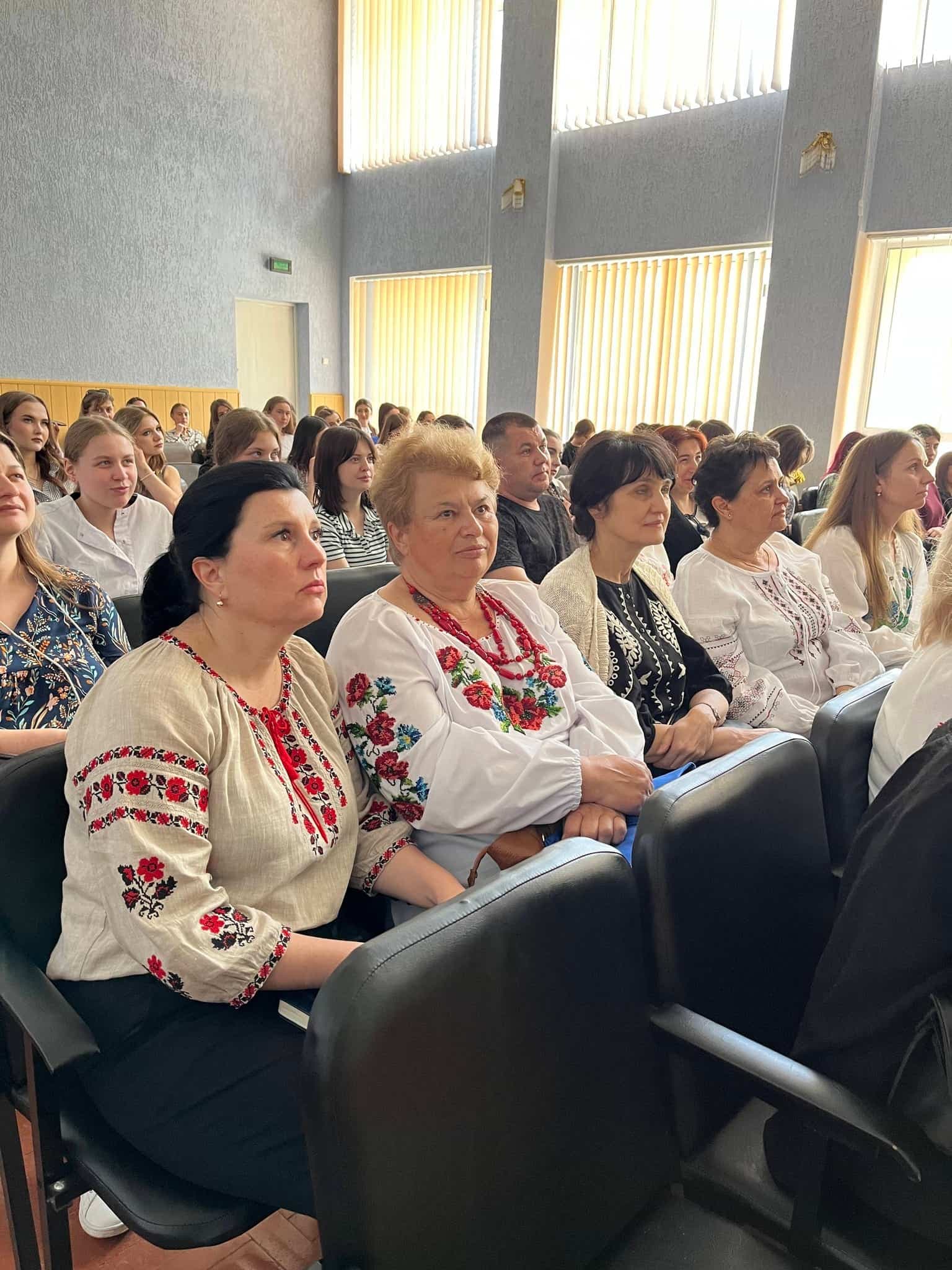 День вишиванки в ЖБФФК