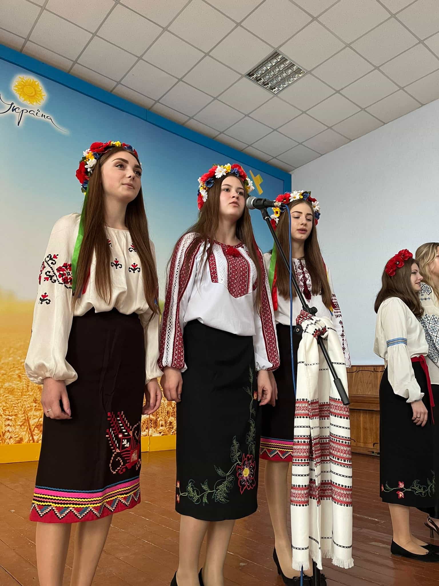 День вишиванки в ЖБФФК