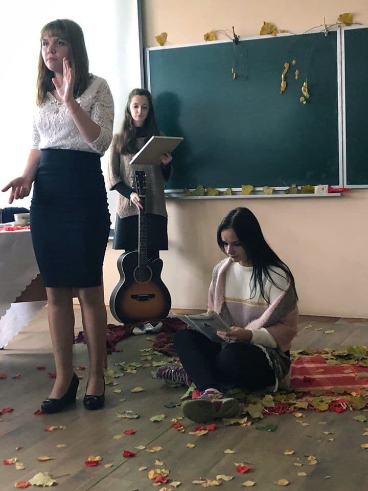 Поетичний вечір "Неважливе - важливо"