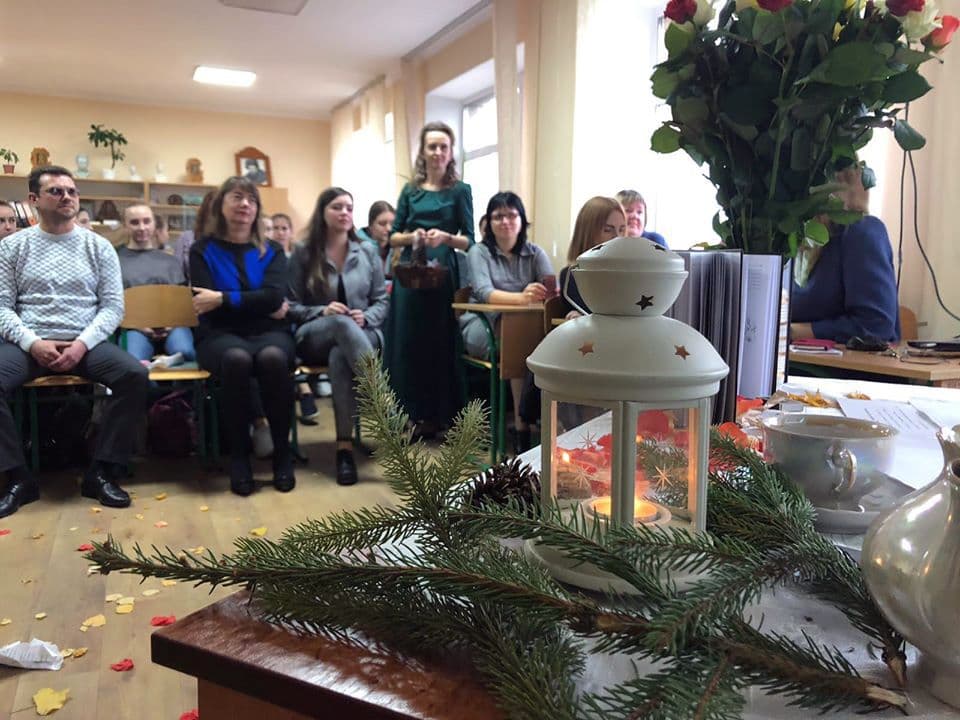 Поетичний вечір "Неважливе - важливо"