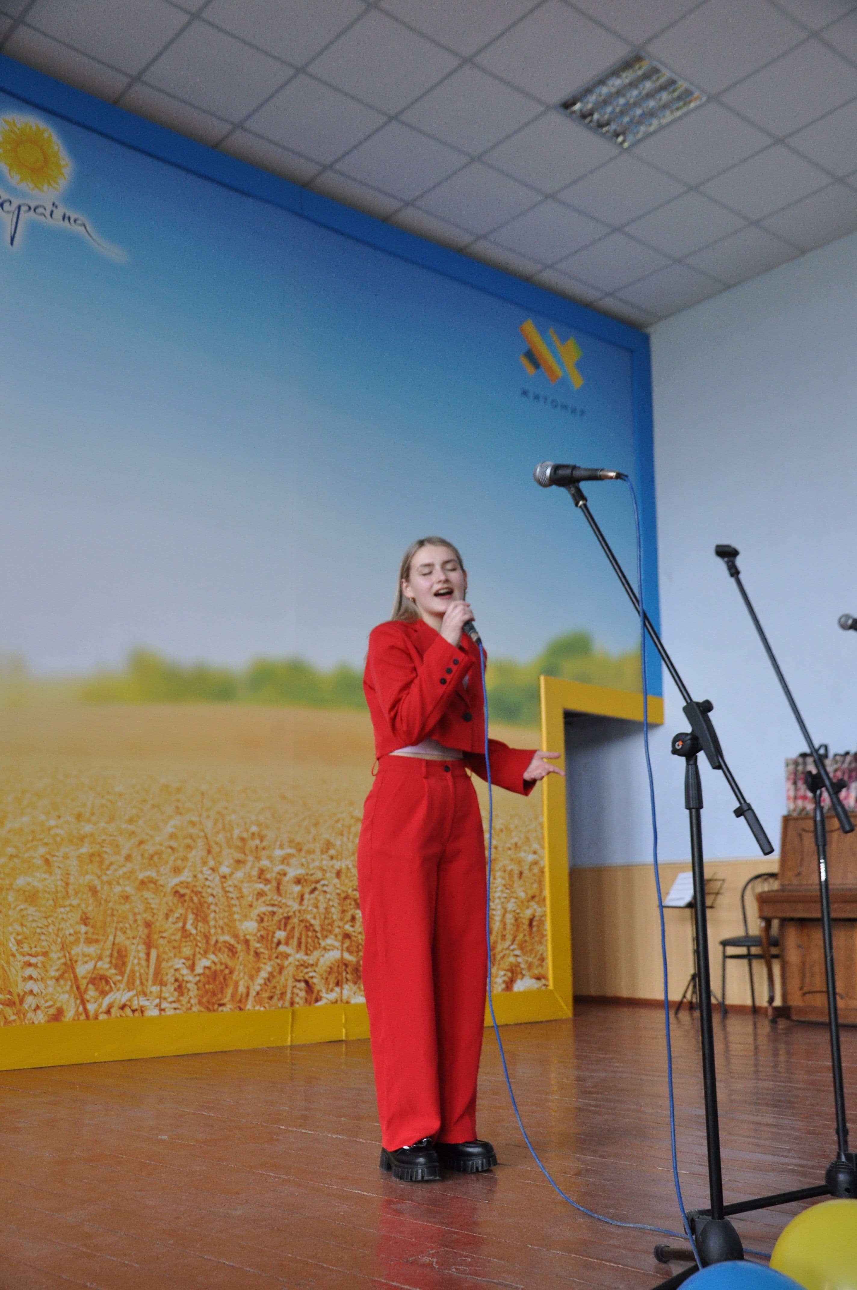 З нагоди Дня вишиванки в коледжі відбувся фестиваль-конкурс української пісні