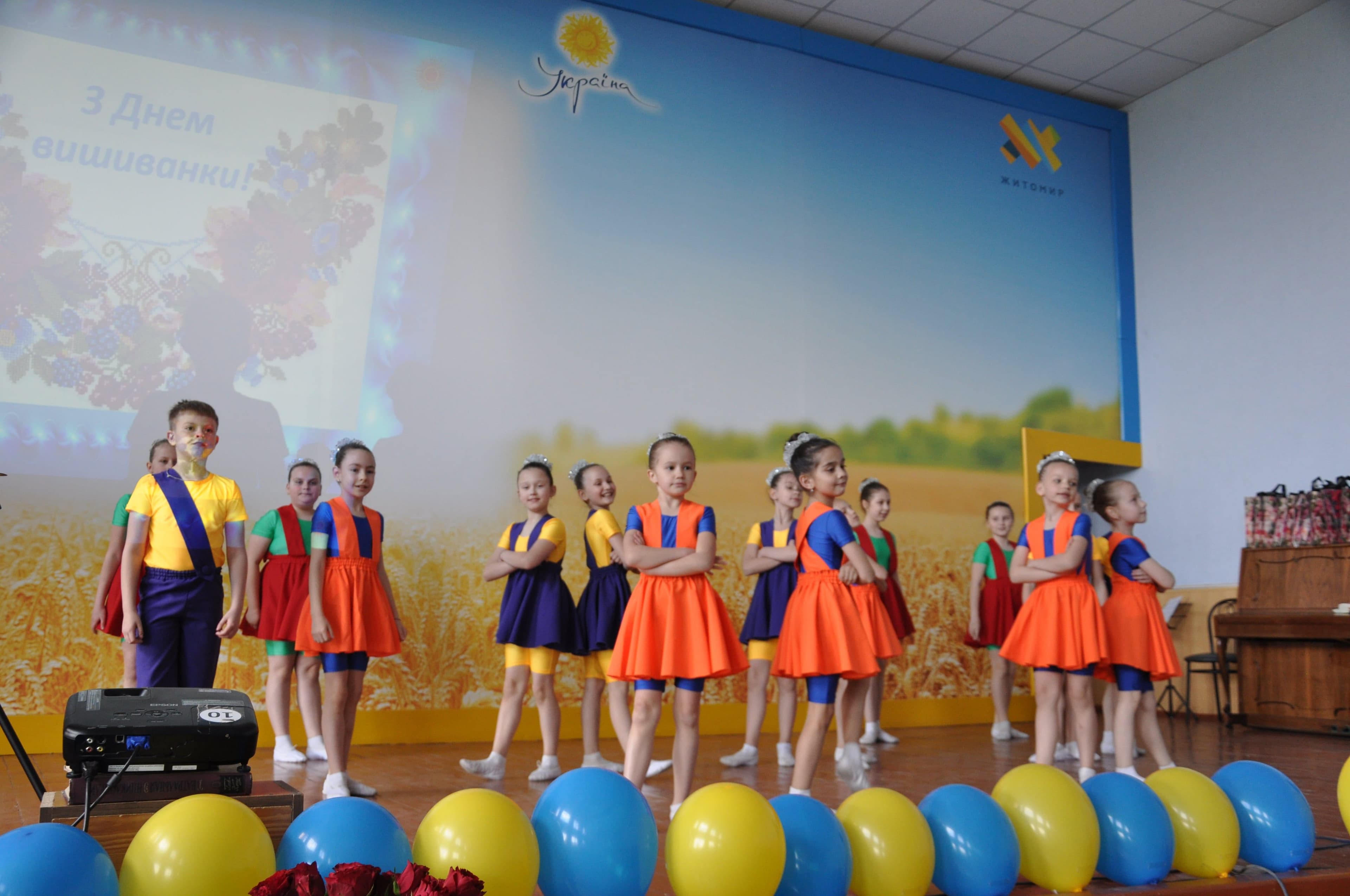 З нагоди Дня вишиванки в коледжі відбувся фестиваль-конкурс української пісні