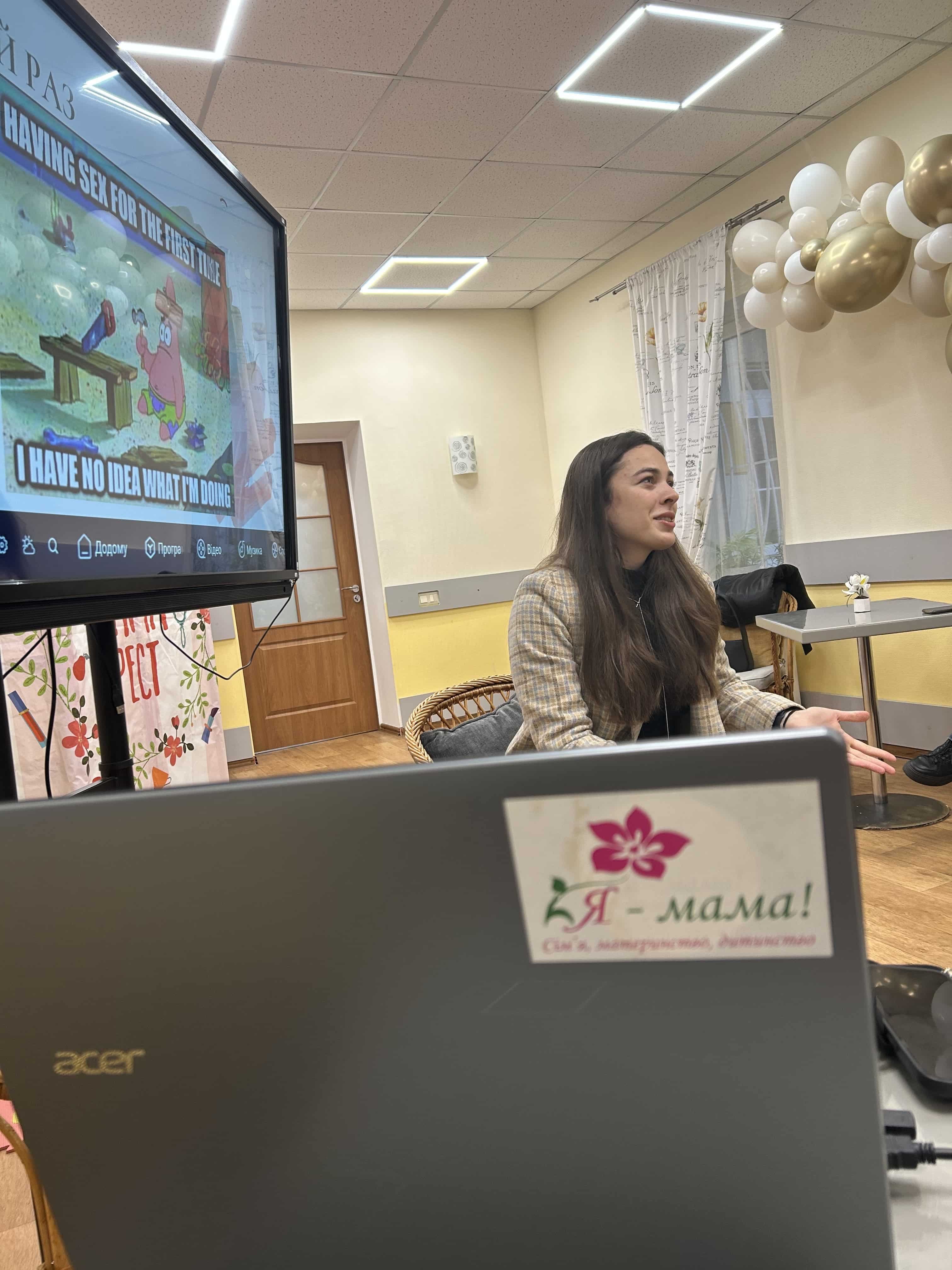 Зустріч студентів 311 групи з лікарем-акушером-гінекологом ЦУ ЦМЛ №1 Валерією Валеріївною Тарн у БО "БФ "Я-мама"