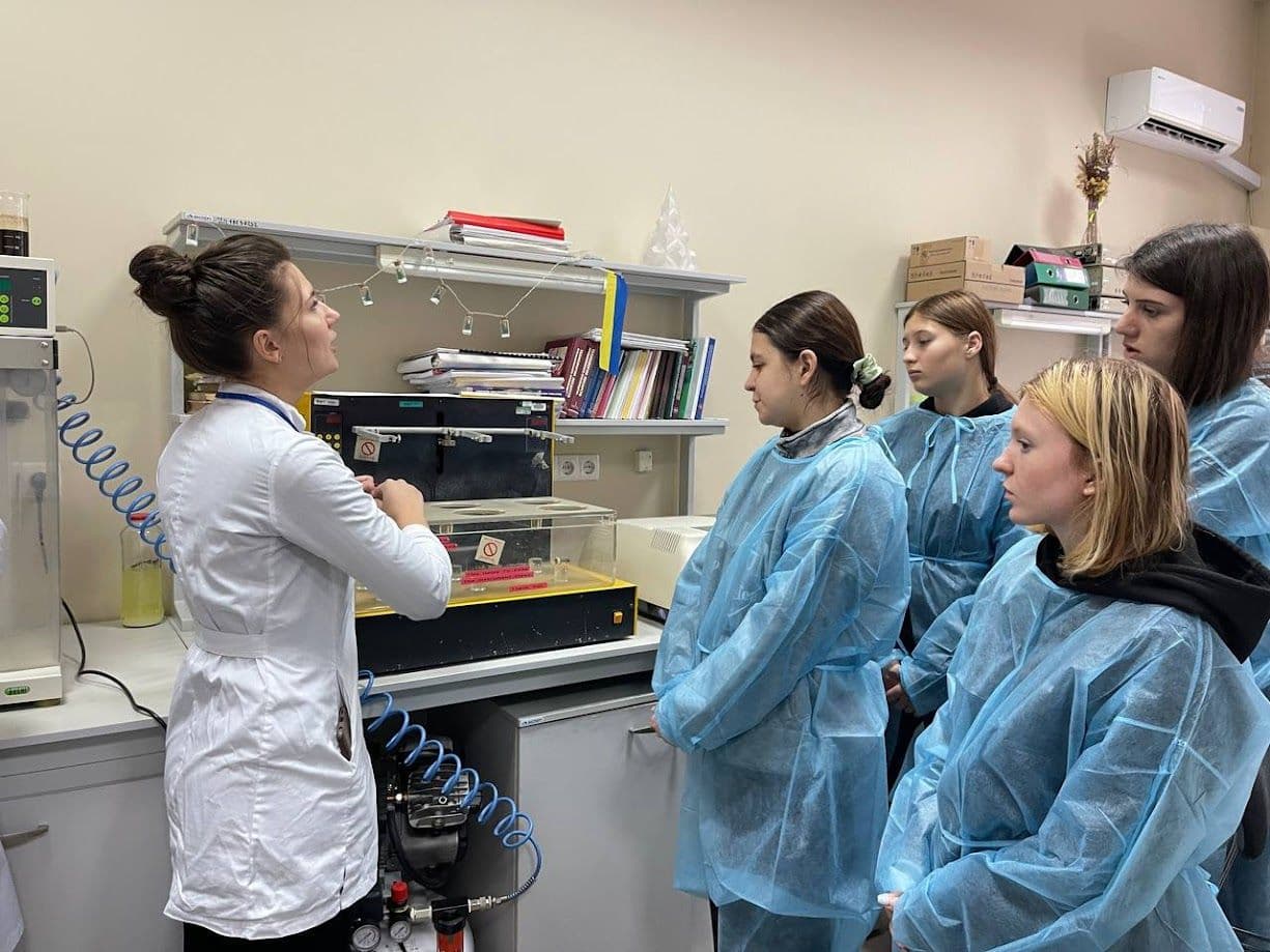 Візит здобувачів освіти ЖБФФК до Київського національного університету технологій та дизайну