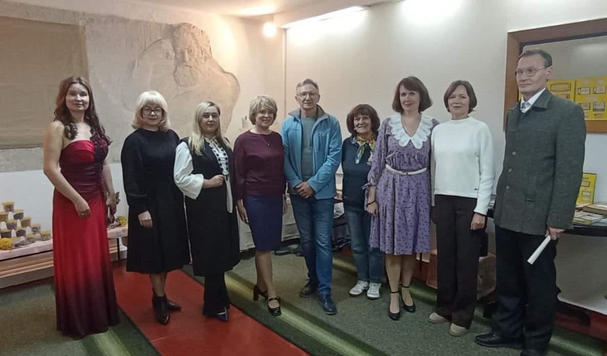 Участь ЖБФФК у відкритті виставки «Фармація Житомира у ХІХ-ХХ ст.» в Літературно-меморіальному музеї В.Г. Короленка в Житомирі