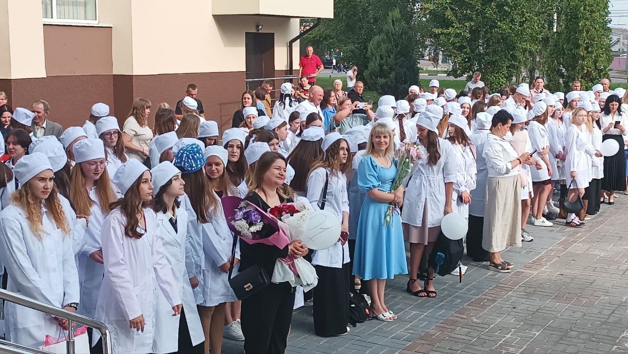 День знань в ЖБФФК