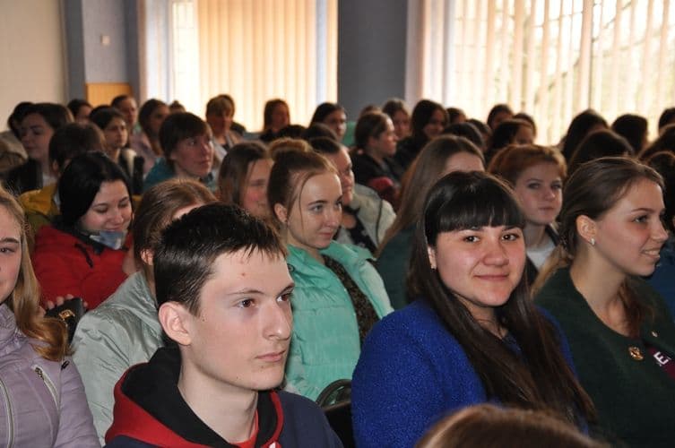 Пісенний вернісаж «Хай усіх єднає пісня»