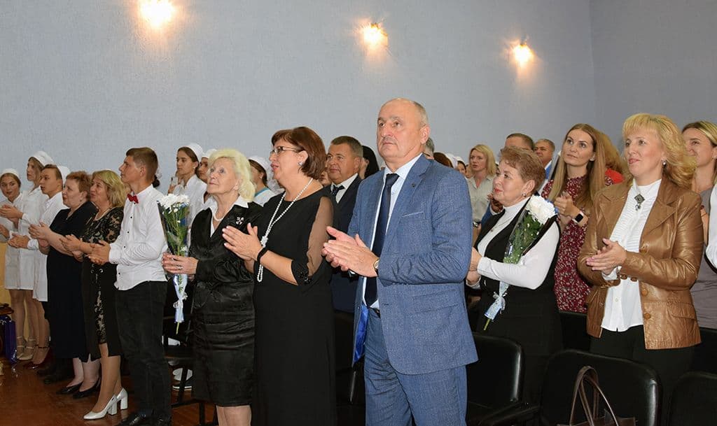 З ДНЕМ ФАРМАЦЕВТИЧНОГО ПРАЦІВНИКА!