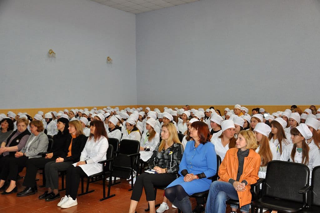 З ДНЕМ ФАРМАЦЕВТИЧНОГО ПРАЦІВНИКА!