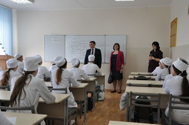 Проведення первинної акредитаційної експертизи