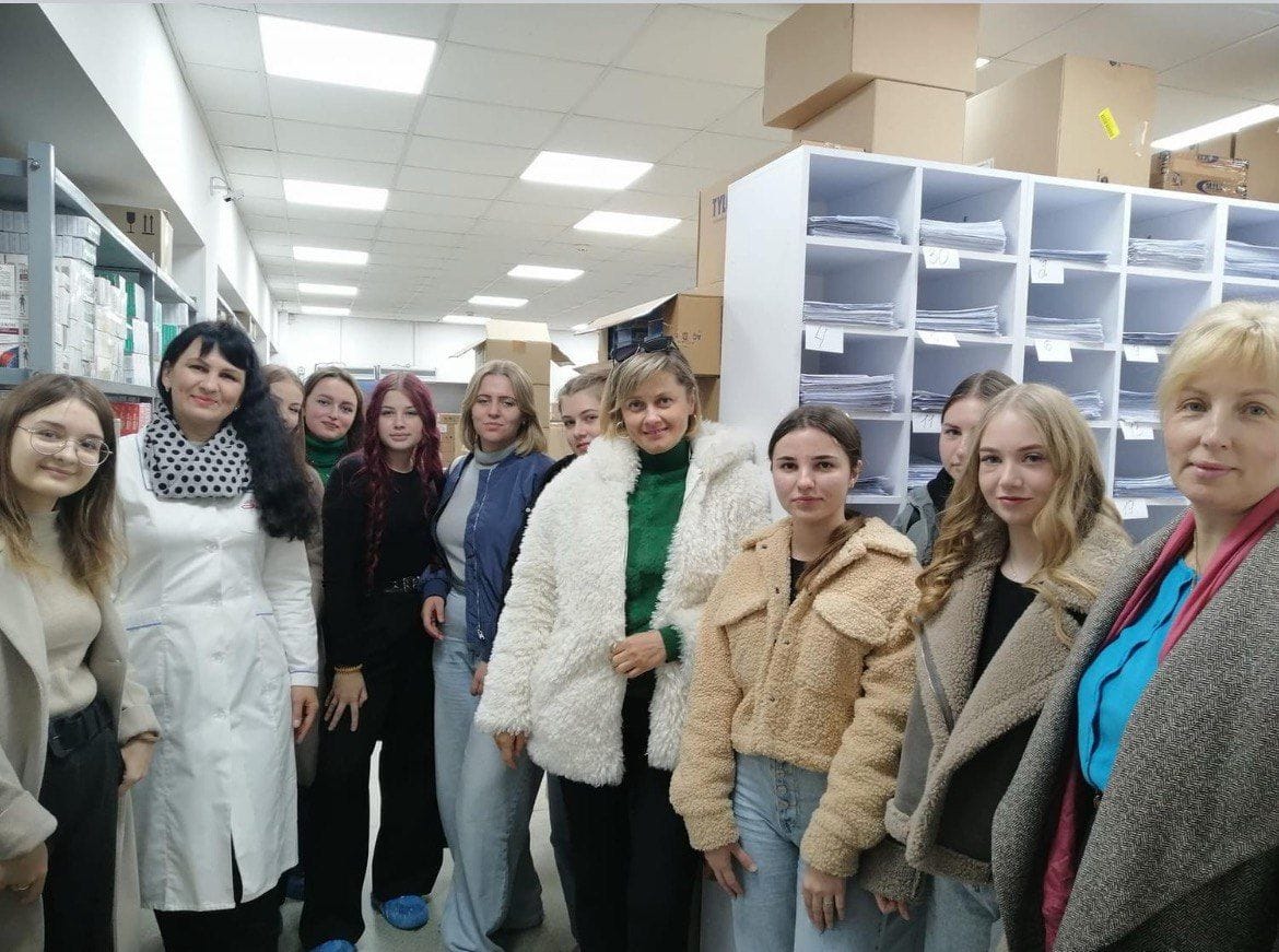 Екскурсія до місцевого дистрибʼютора
