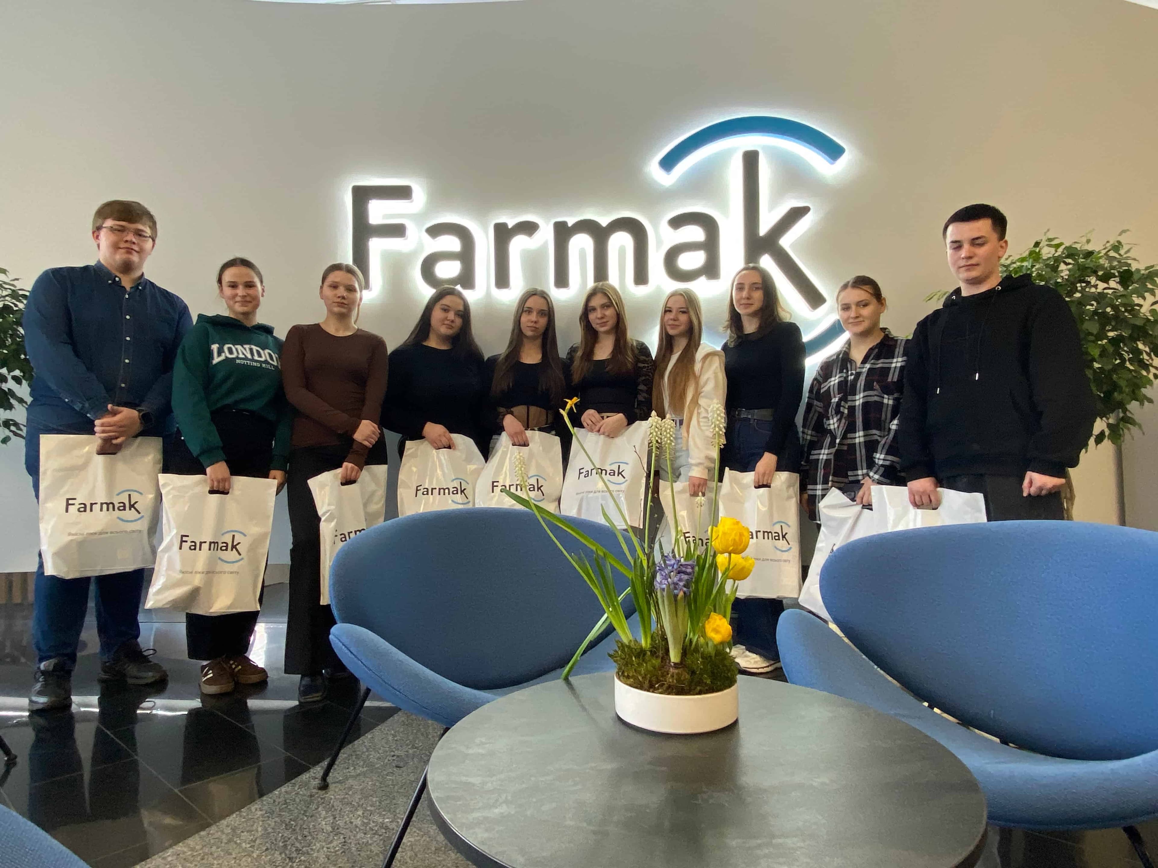 Екскурсія на виробництво АТ «Фармак»